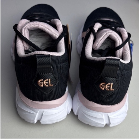 NWT ASICS GEL QUANTUM LYTE Black and Metallic
Rose Gold Running Shoes OG Box - Picture 12 of 13
